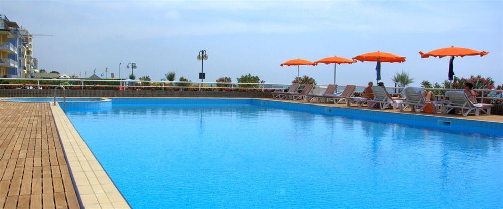 Hotel Astor Jesolo Extérieur photo