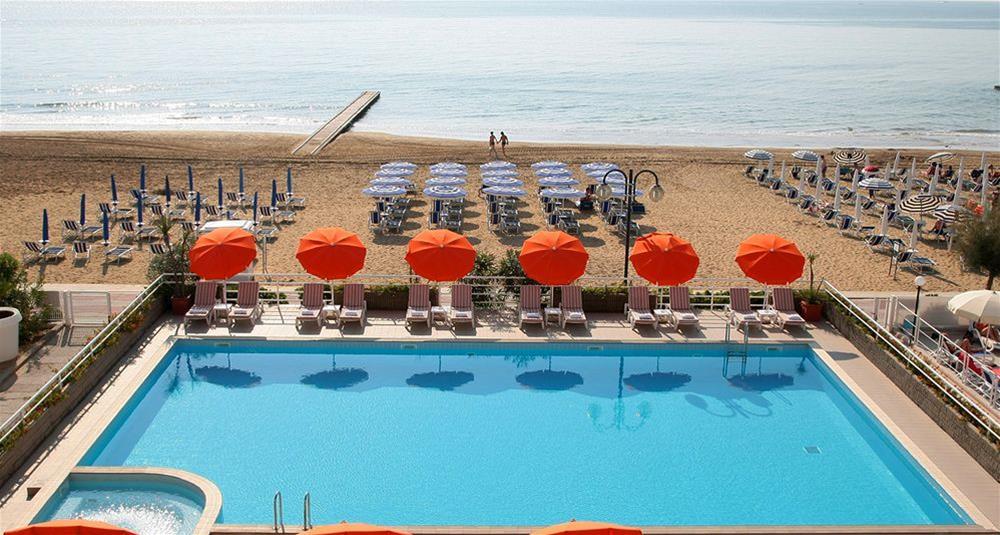 Hotel Astor Jesolo Extérieur photo