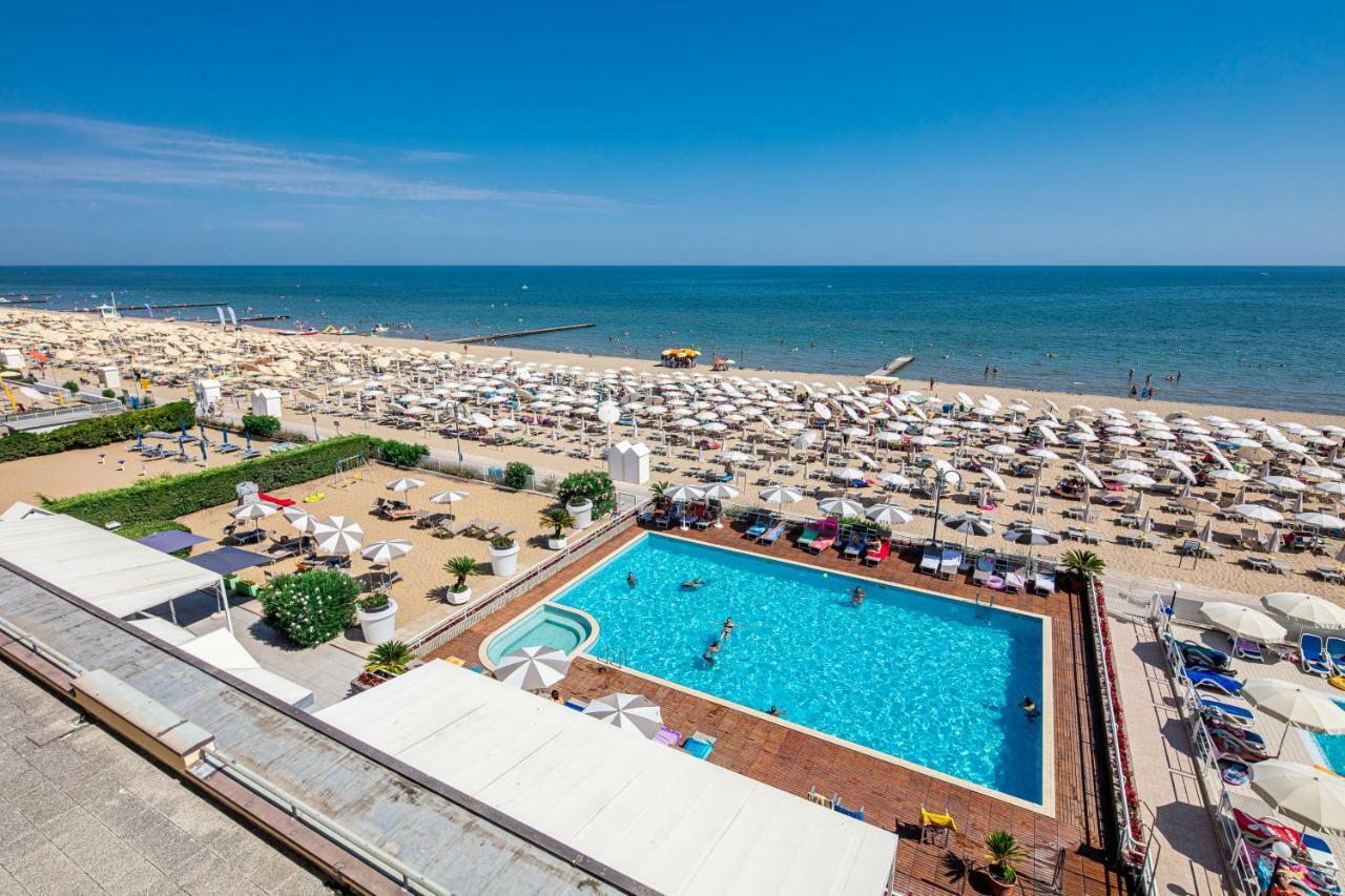 Hotel Astor Jesolo Extérieur photo