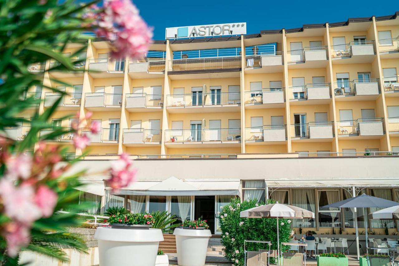 Hotel Astor Jesolo Extérieur photo