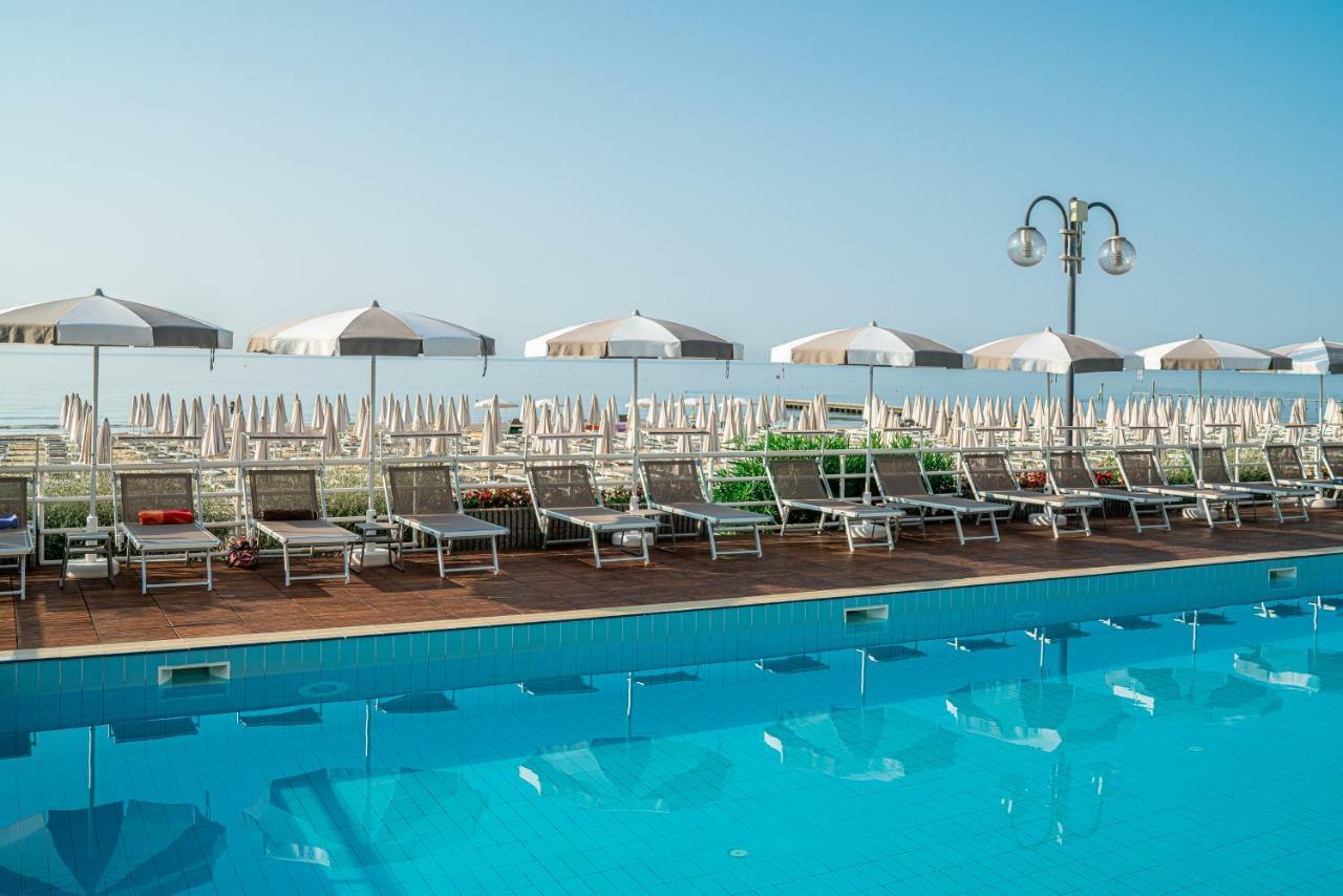 Hotel Astor Jesolo Extérieur photo